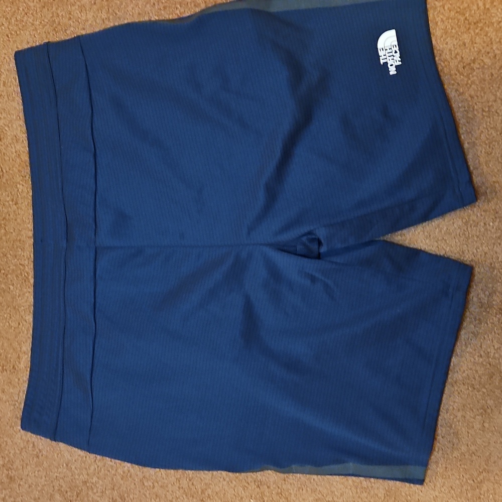 The North Face Men's Navy Blue Shorts XXL - Picture 8 of 8